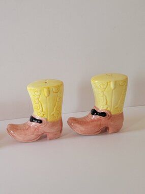 Cowboy Boots - Salt & Pepper Shaker Set